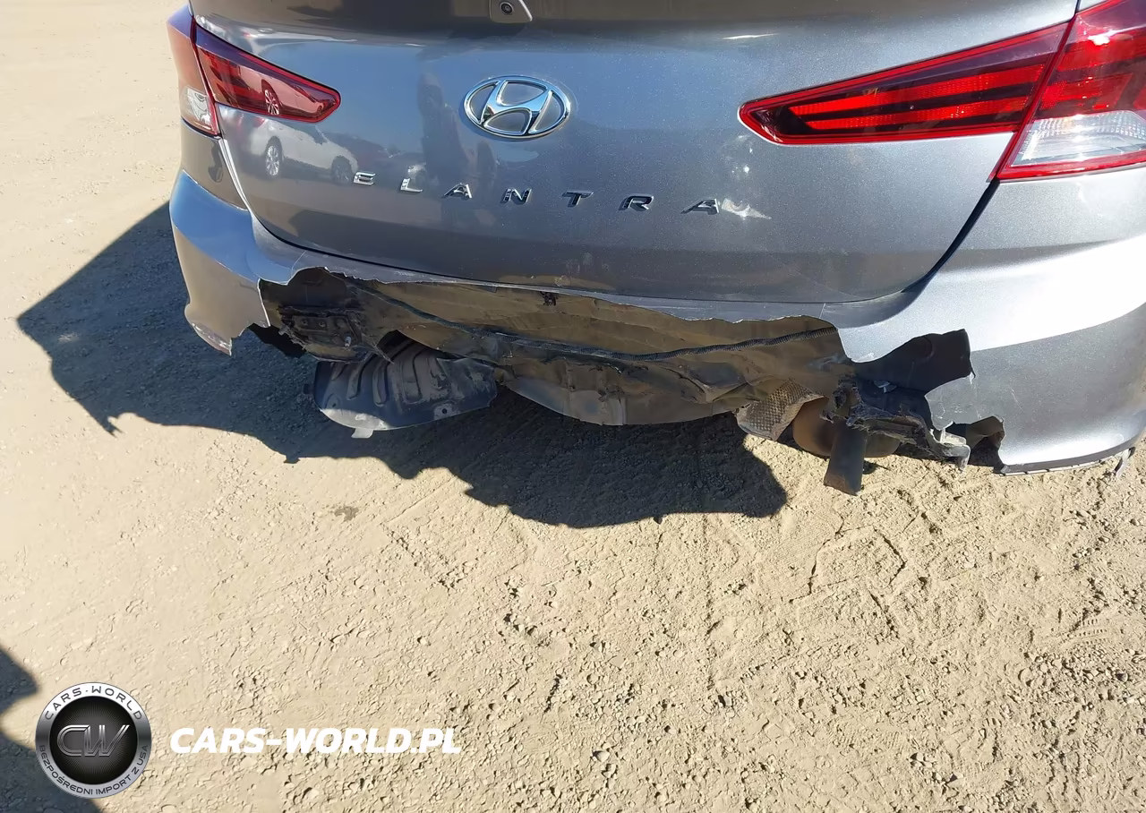 2019 Hyundai Elantra Value Edition VIN:5NPD84LF8KH473751 - 18