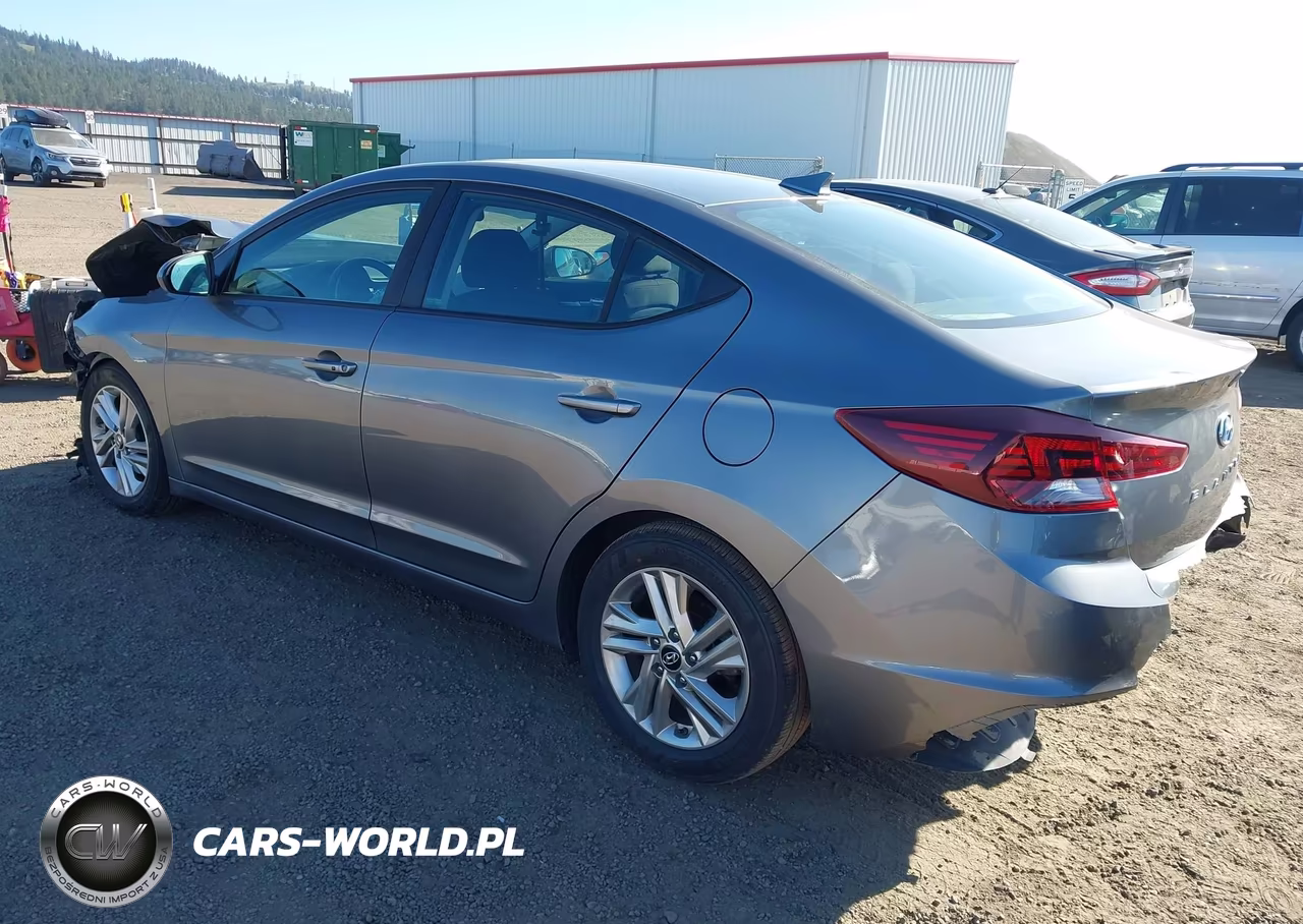 2019 Hyundai Elantra Value Edition VIN:5NPD84LF8KH473751 - 3