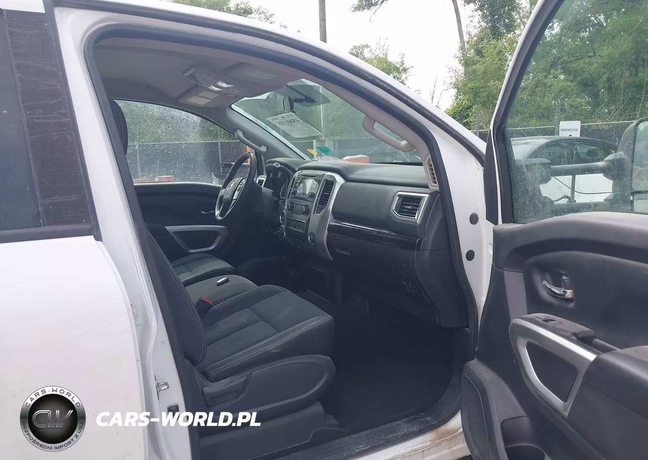 2018 Nissan Titan Xd Sv Gas VIN:1N6AA1F32JN527743 - 5