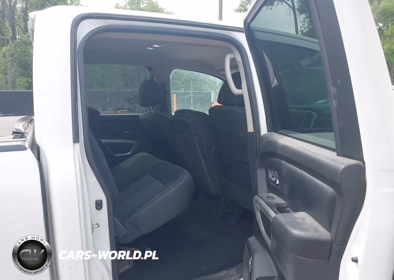 2018 Nissan Titan Xd Sv Gas VIN:1N6AA1F32JN527743 - 8