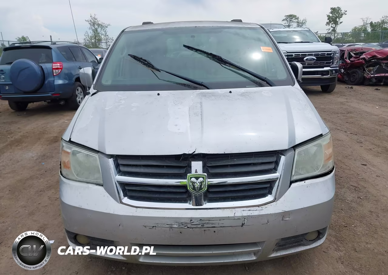 2011 Chrysler Town & Country Touring-L VIN:2A4RR8DG8BR702329 - 12