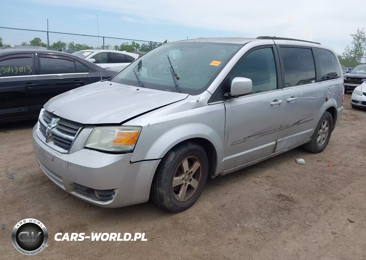 2011 Chrysler Town & Country Touring-L VIN:2A4RR8DG8BR702329 - 2