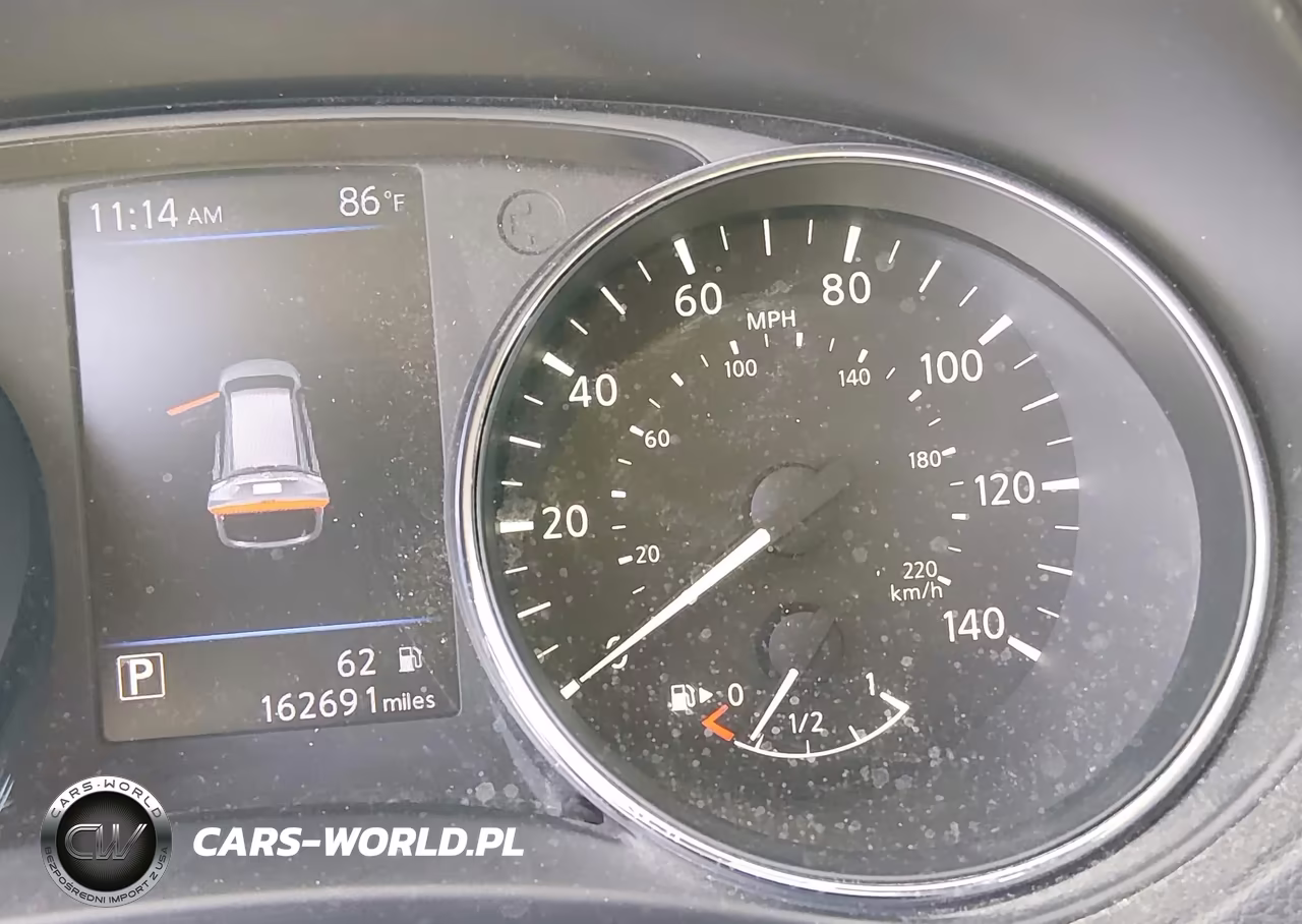 2018 Nissan Rogue S VIN:5N1AT2MT1JC825911 - 16