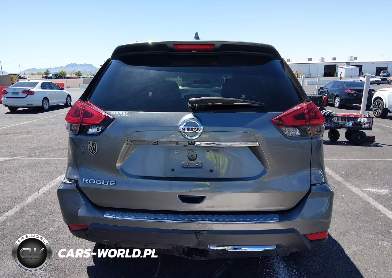 2018 Nissan Rogue S VIN:5N1AT2MT1JC825911 - 17
