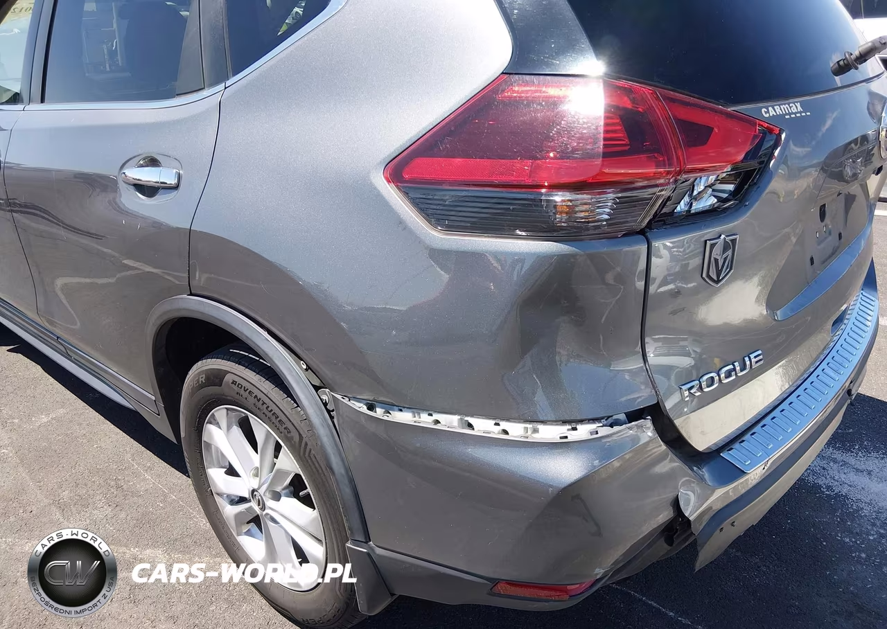 2018 Nissan Rogue S VIN:5N1AT2MT1JC825911 - 6