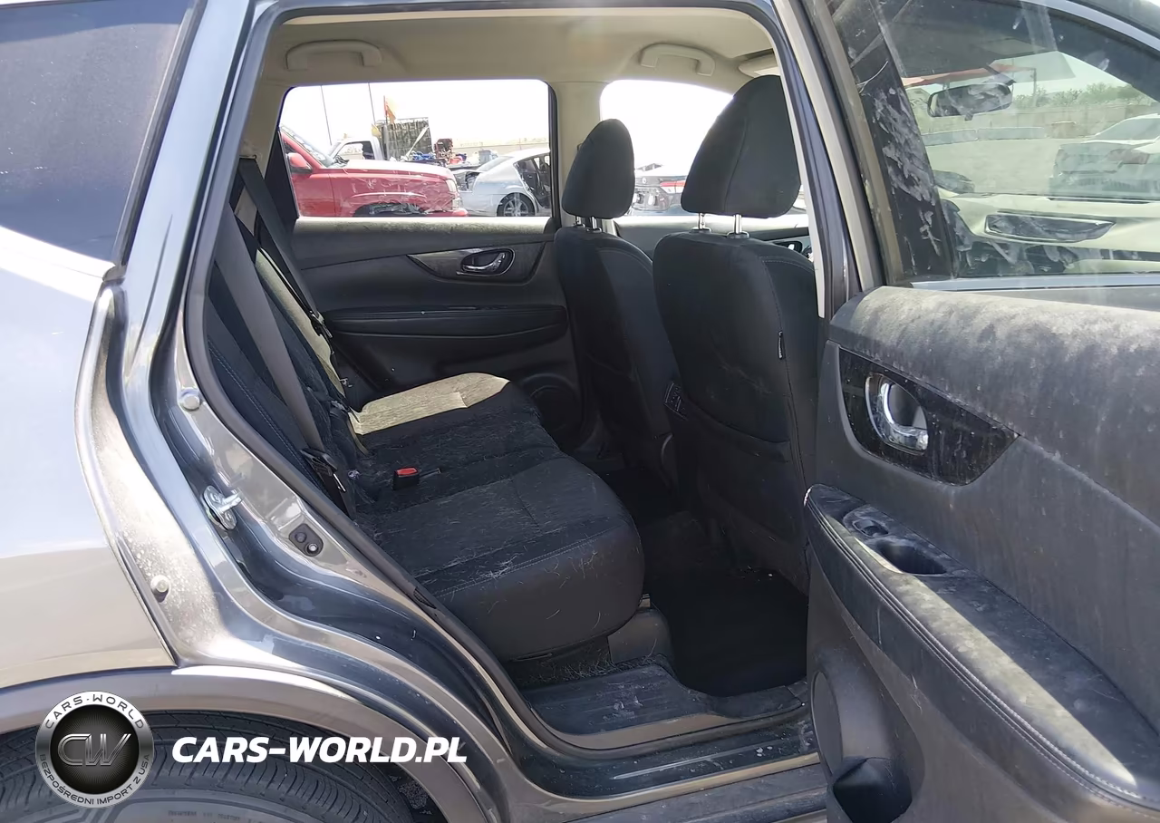 2018 Nissan Rogue S VIN:5N1AT2MT1JC825911 - 8