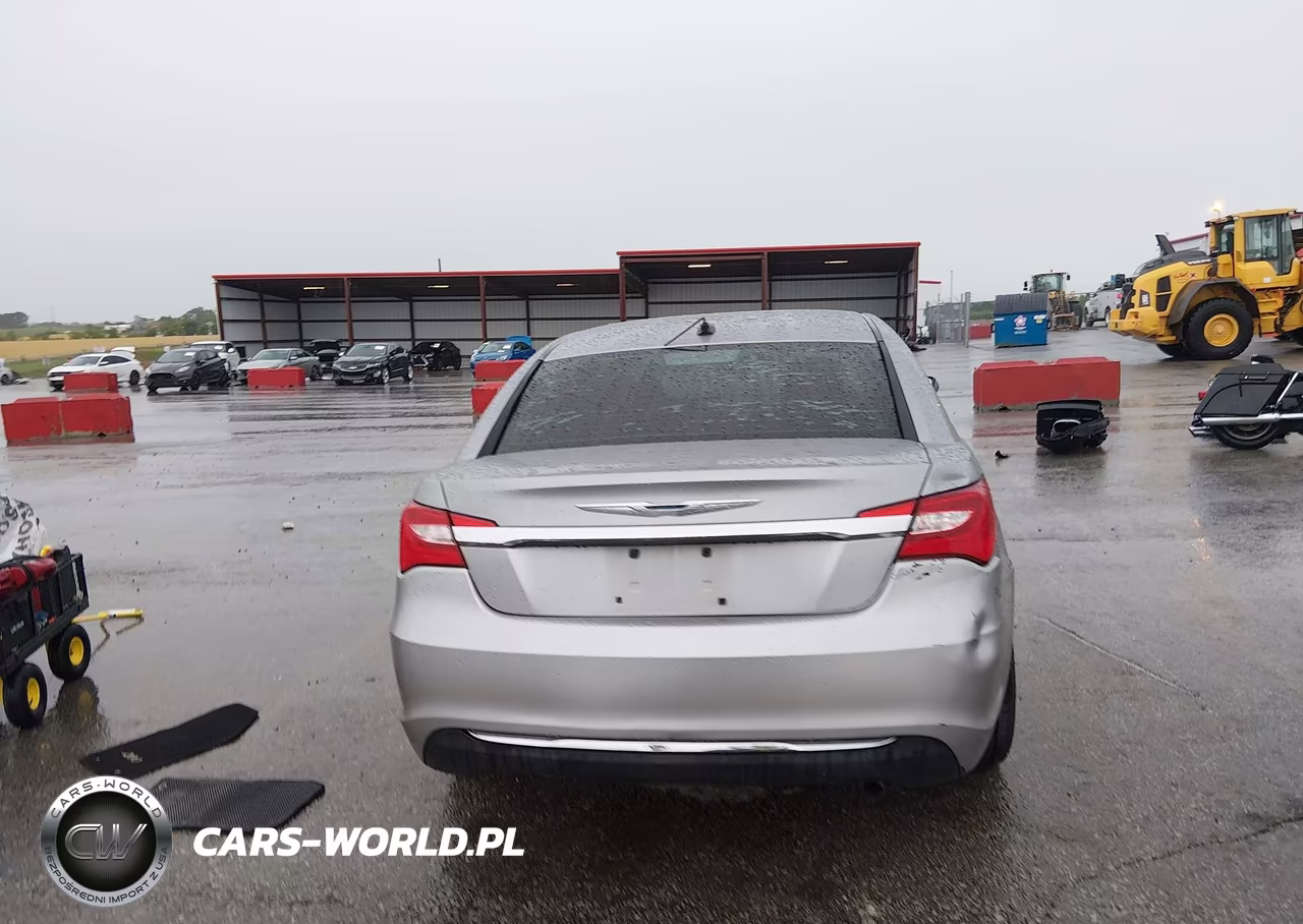2013 Chrysler 200 Touring VIN:1C3CCBBB0DN694796 - 15