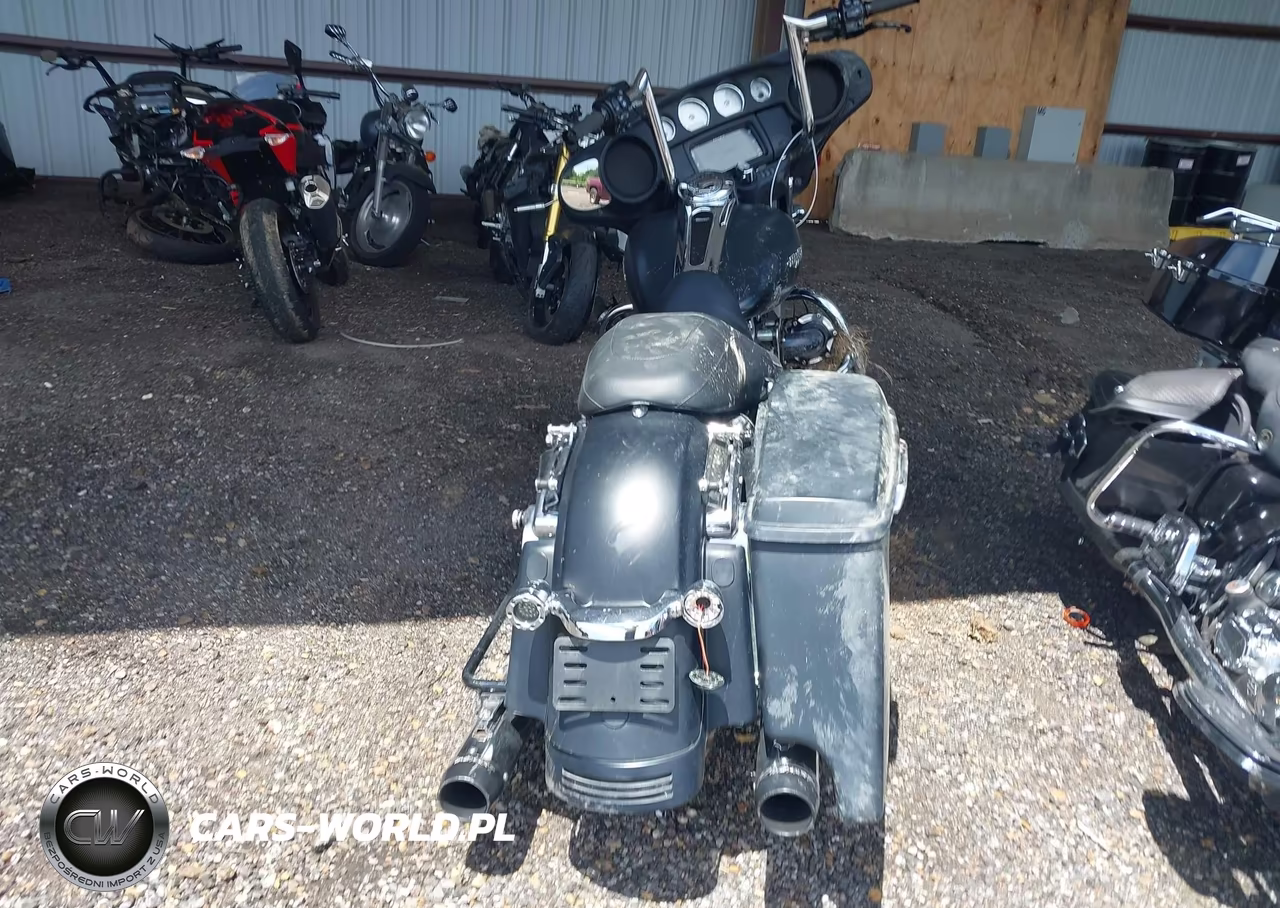2014 Harley-Davidson Flhx Street Glide VIN:1HD1KBM19EB612351 - 6