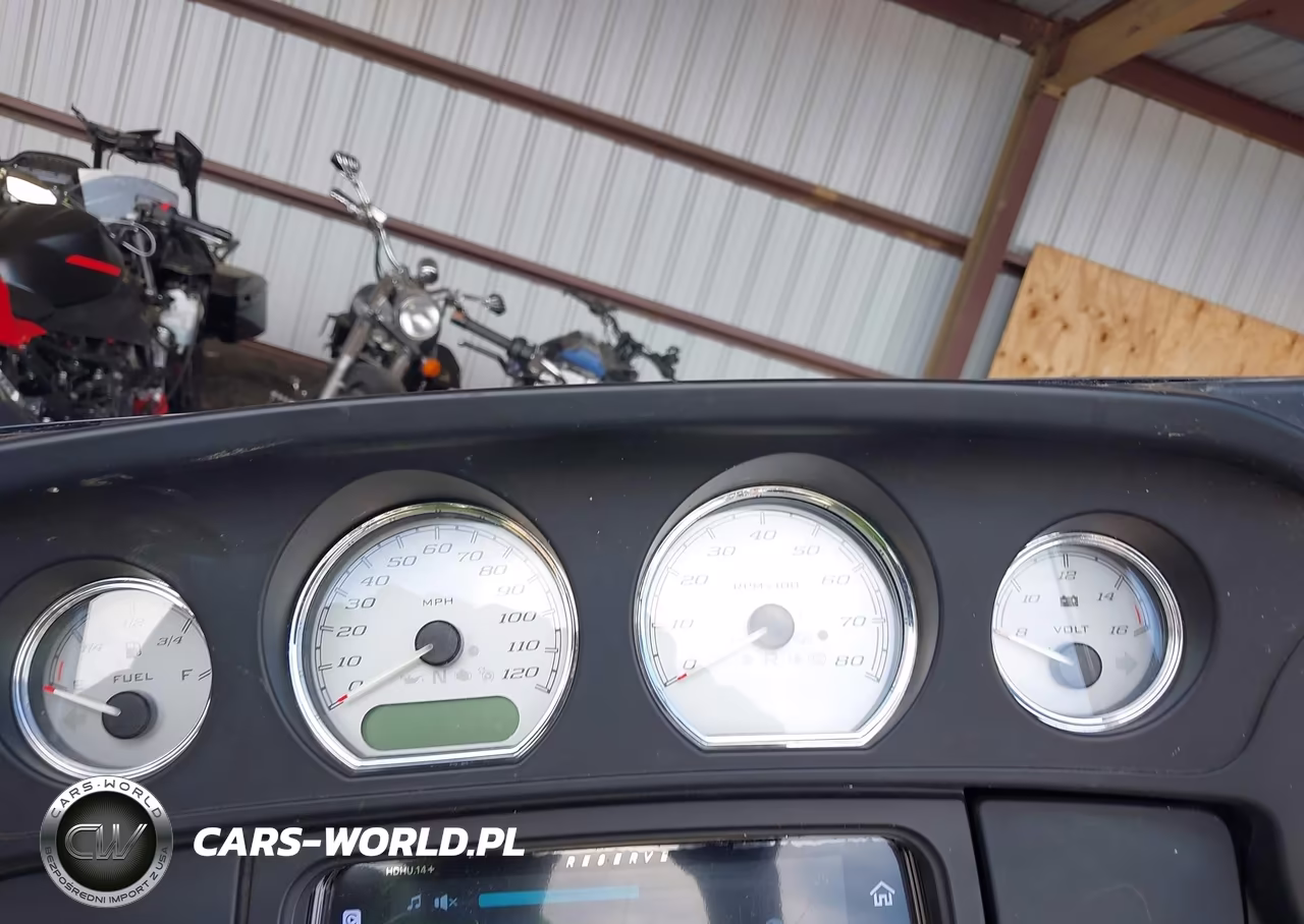 2014 Harley-Davidson Flhx Street Glide VIN:1HD1KBM19EB612351 - 7