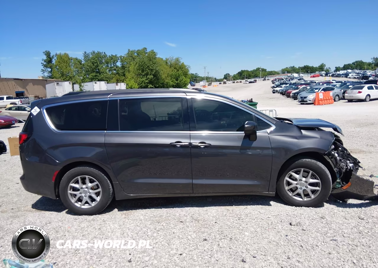2020 Chrysler Voyager Lxi VIN:2C4RC1DG0LR265717 - 13