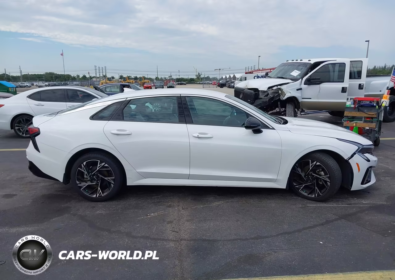 2025 Kia K5 Gt-Line VIN:KNAG64J77S5337641 - 13