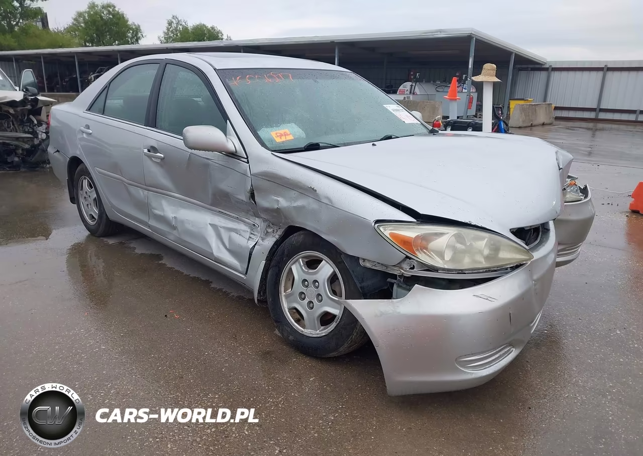 2003 Toyota Camry Le V6 – zdjęcie 1 z 18