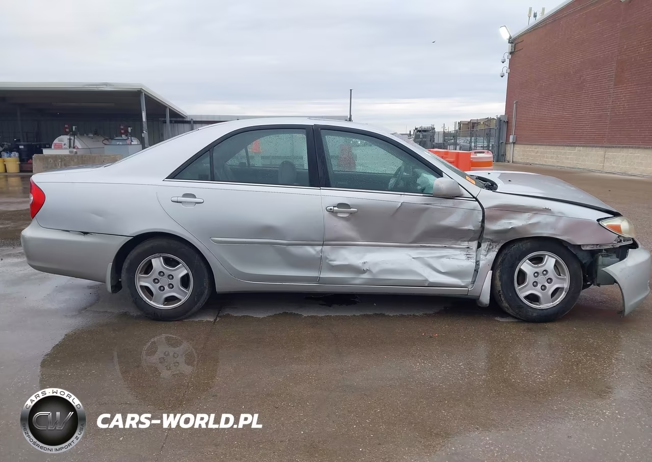 2003 Toyota Camry Le V6 VIN:4T1BF32K43U552357 - 14