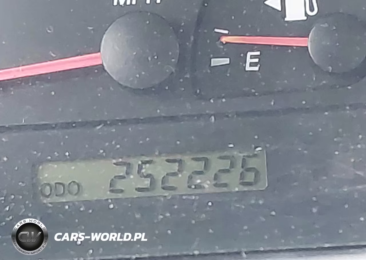 2003 Toyota Camry Le V6 VIN:4T1BF32K43U552357 - 16