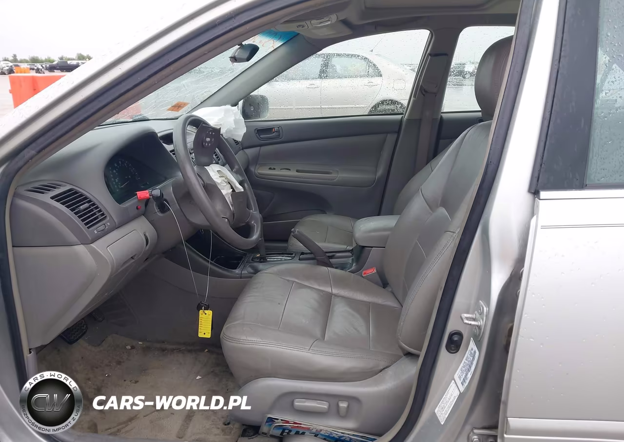 2003 Toyota Camry Le V6 VIN:4T1BF32K43U552357 - 5