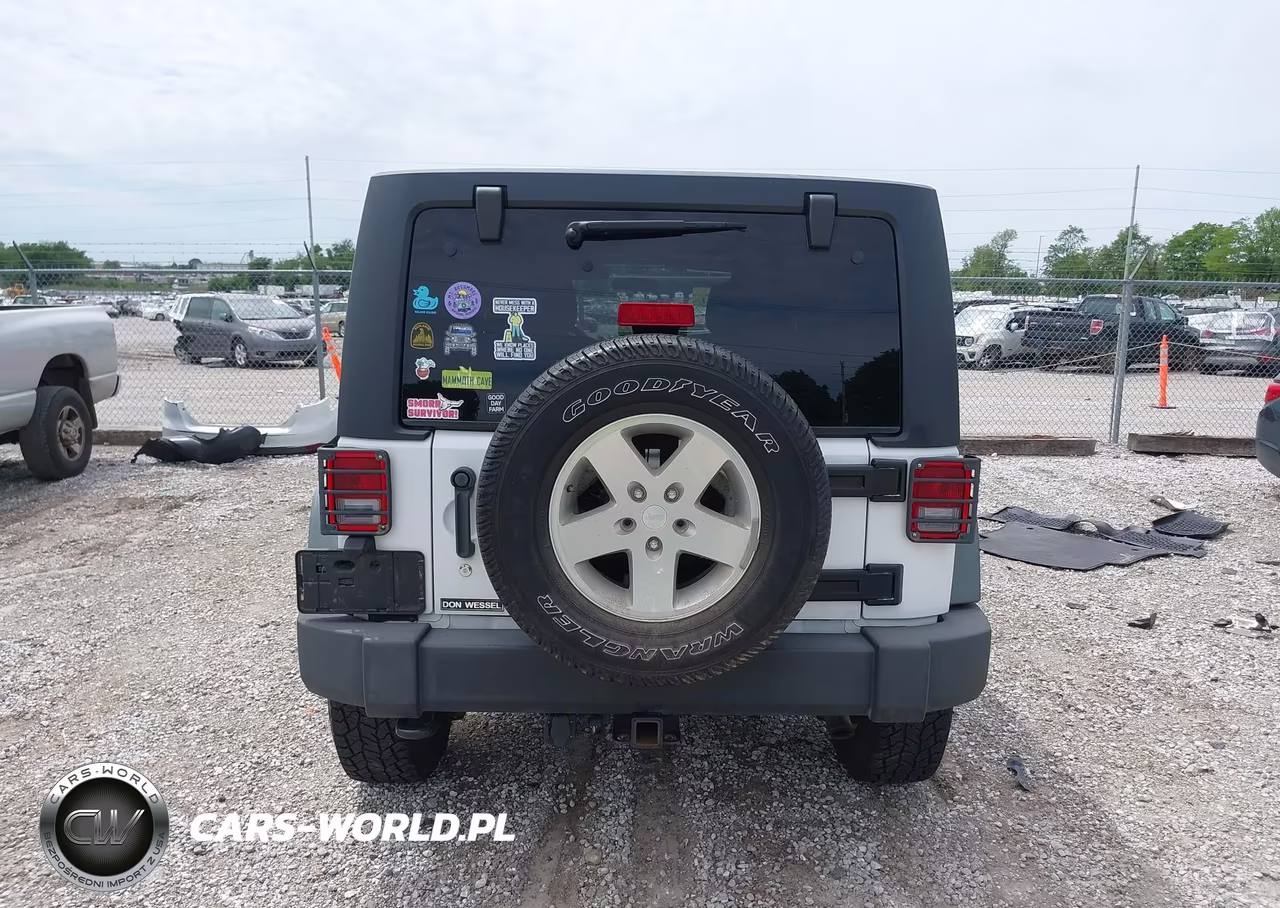 2011 Jeep Wrangler Unlimited Sport VIN:1J4BA3H11BL616502 - 16