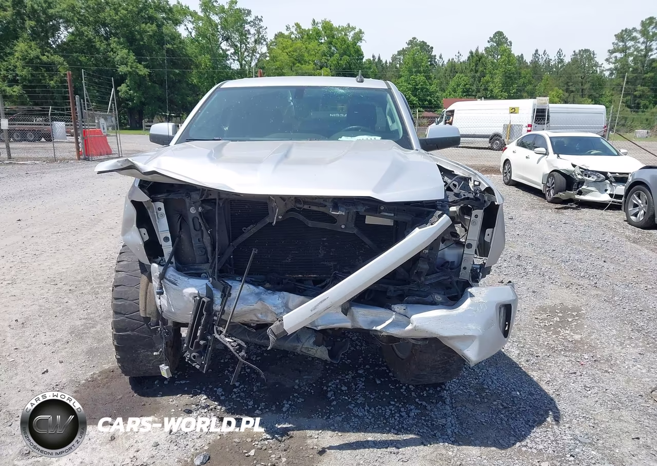 2018 Chevrolet Silverado 1500 2Lt VIN:3GCUKREC6JG413122 - 11