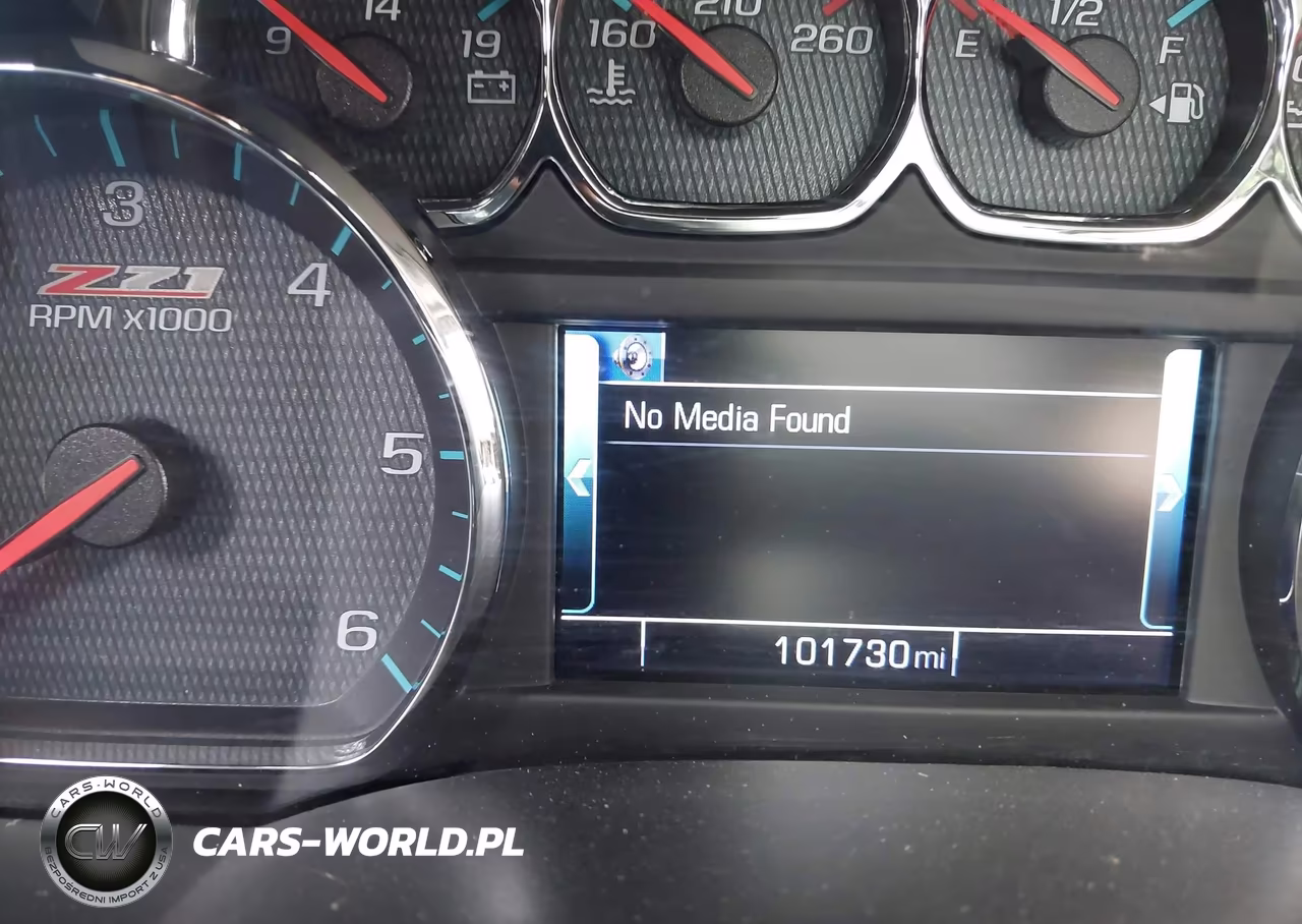 2018 Chevrolet Silverado 1500 2Lt VIN:3GCUKREC6JG413122 - 14