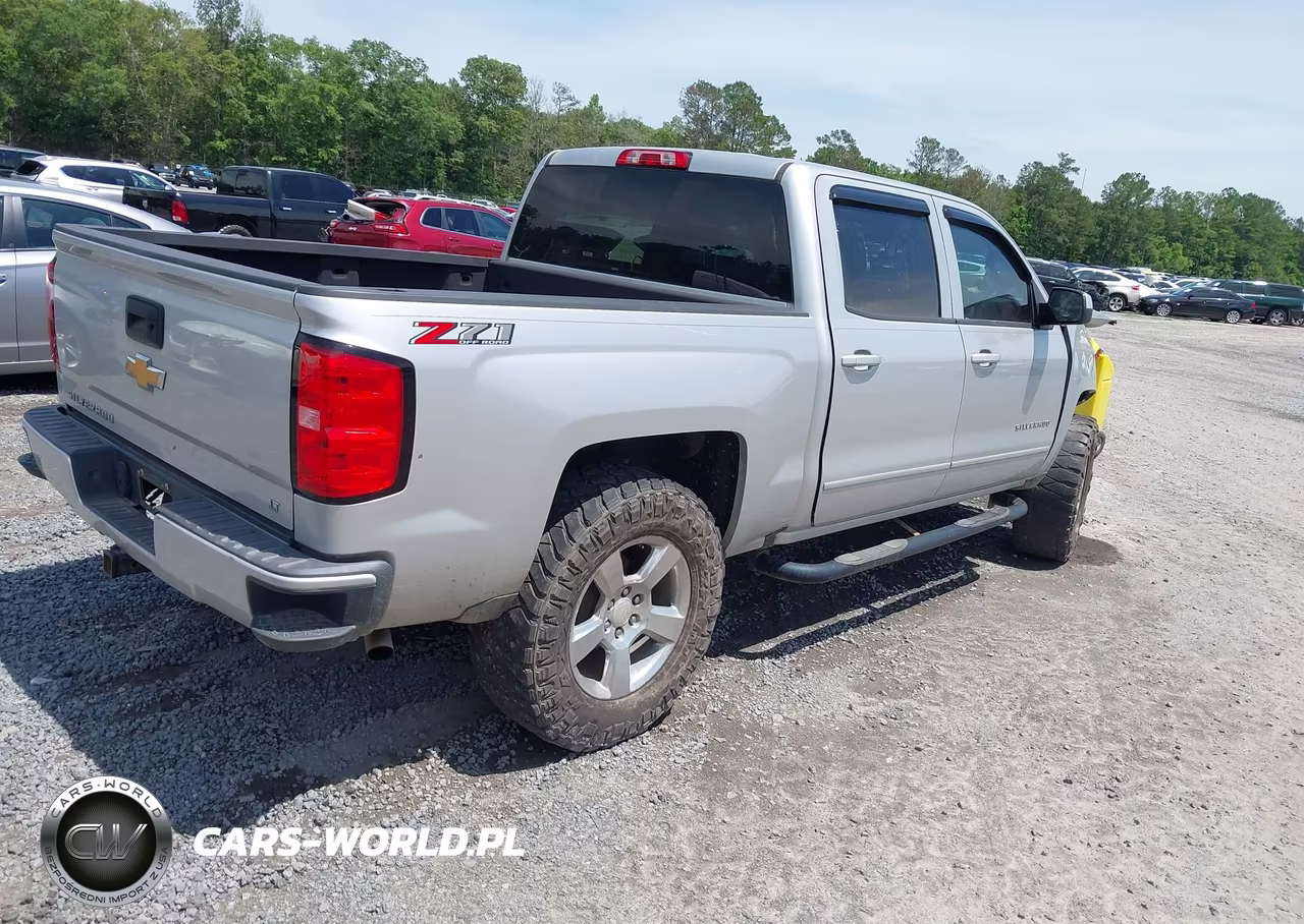 2018 Chevrolet Silverado 1500 2Lt VIN:3GCUKREC6JG413122 - 4