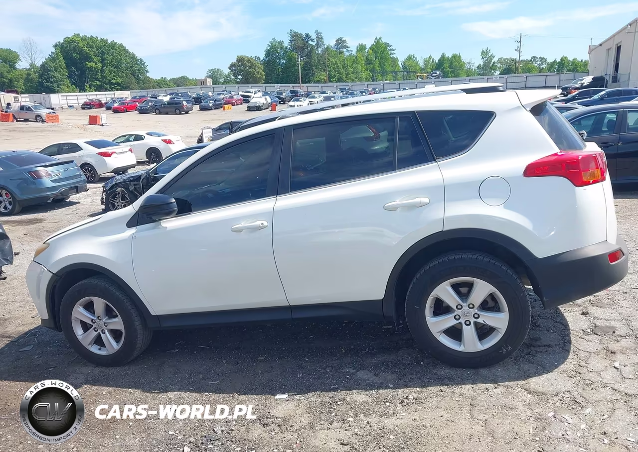 2013 Toyota Rav4 Le VIN:JTMZFREV9D5006371 - 14
