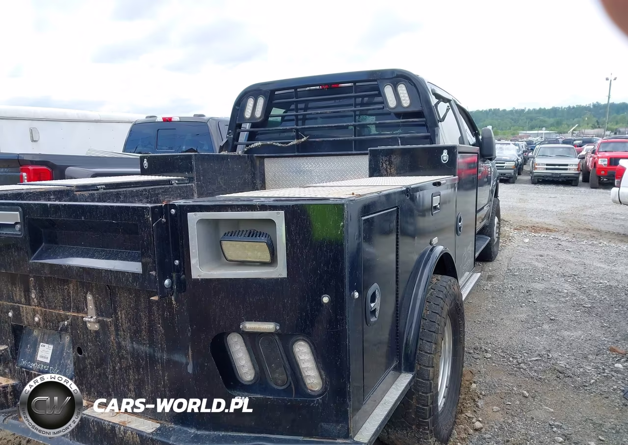 2019 Ford F-350 Xl VIN:1FT8W3DT7KEF87780 - 4
