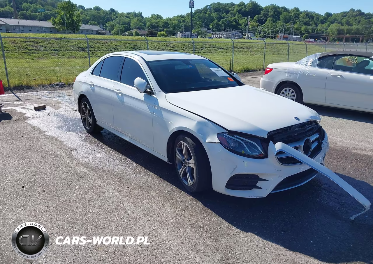 2019 Mercedes-Benz E 300