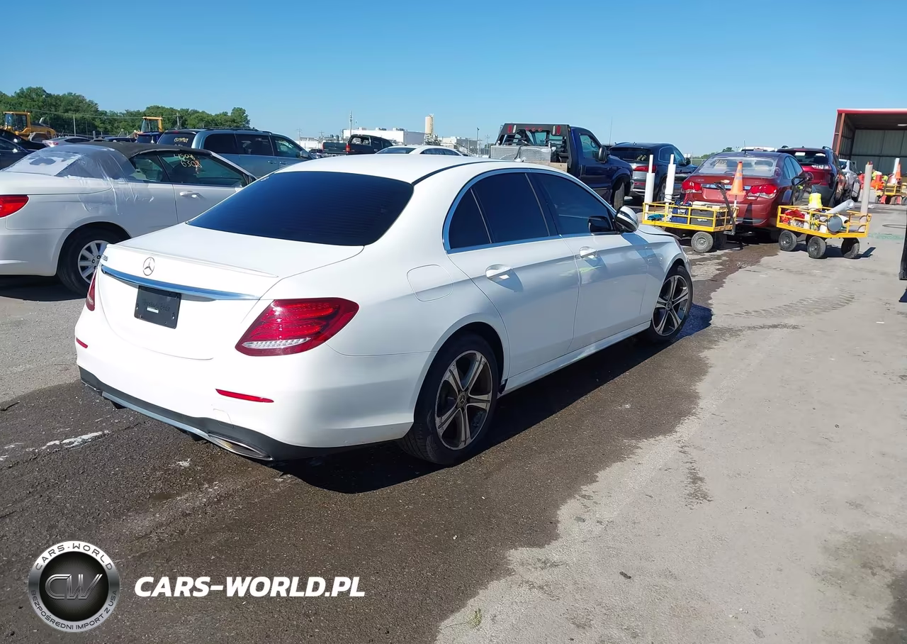 2019 Mercedes-Benz E 300 VIN:WDDZF4JB6KA688229 - 4
