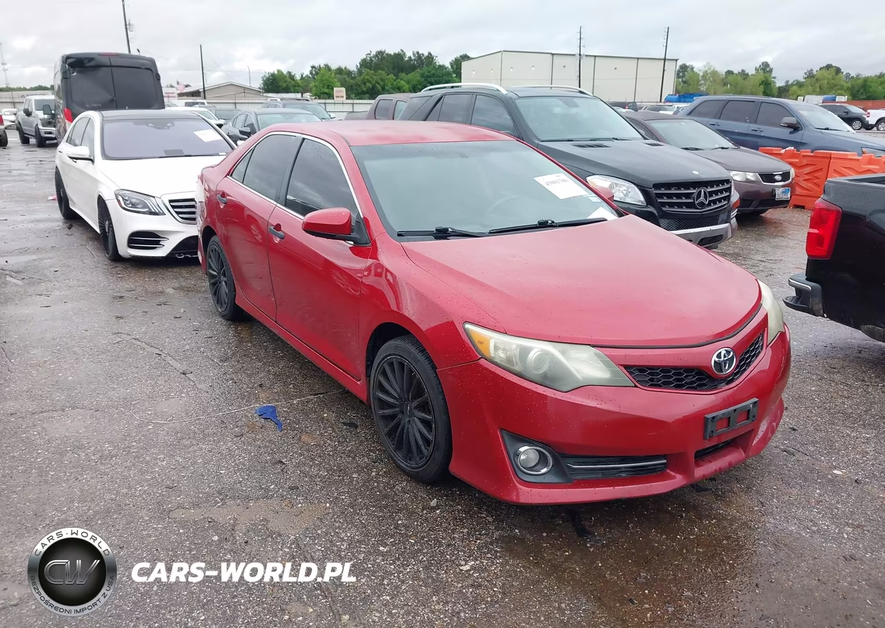 2014 Toyota Camry Se – zdjęcie 1 z 19