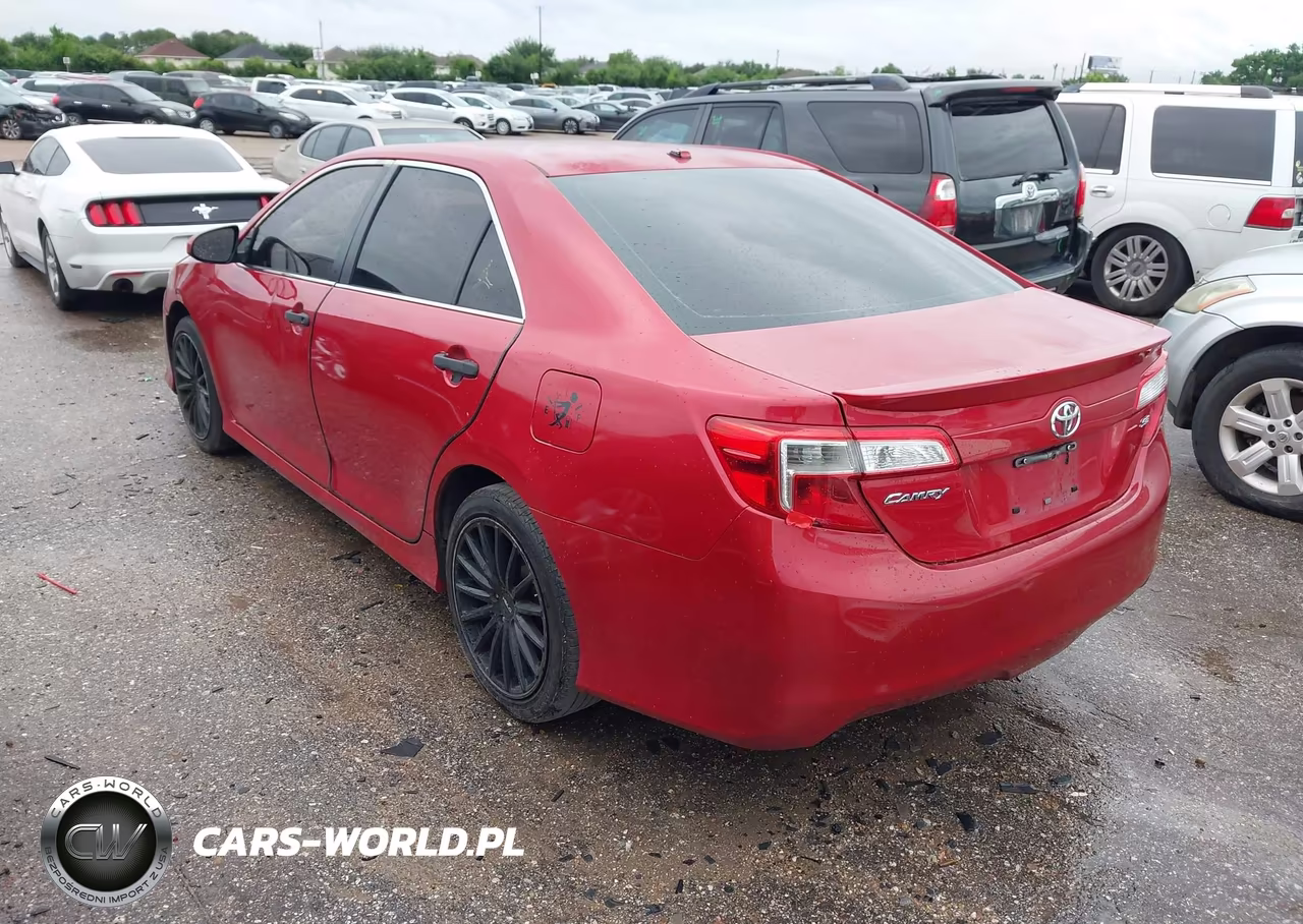 2014 Toyota Camry Se VIN:4T1BF1FK0EU729519 - 3