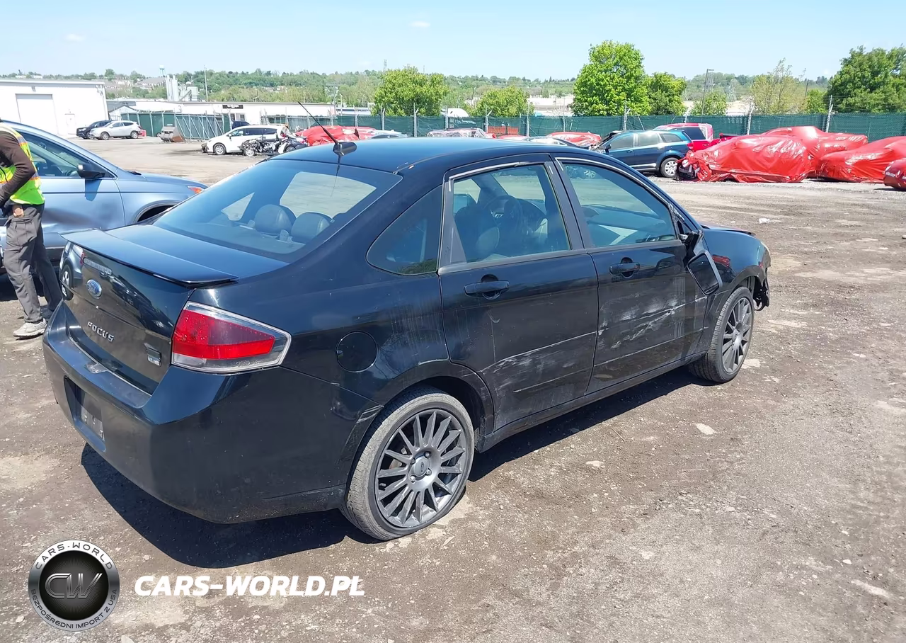 2011 Ford Focus Ses VIN:1FAHP3GN7BW113726 - 4