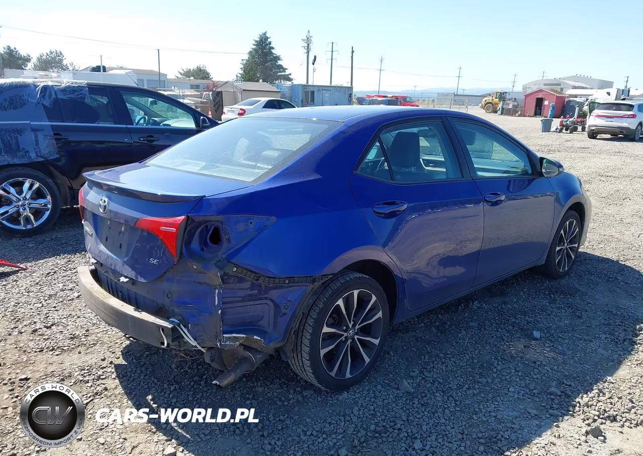 2017 Toyota Corolla Se VIN:2T1BURHE9HC930403 - 4