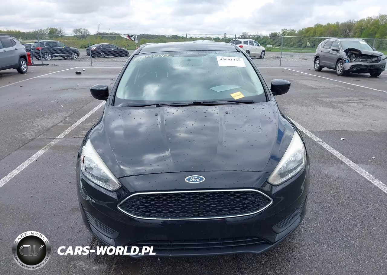 2018 Ford Focus Se VIN:1FADP3F29JL229015 - 12