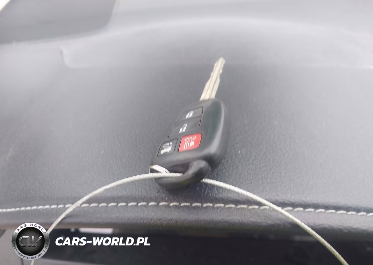 2017 Toyota Camry Le VIN:4T1BF1FK6HU369385 - 11