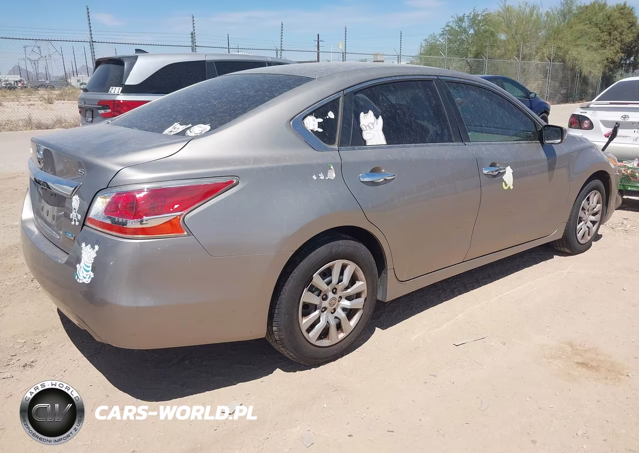 2013 Nissan Altima 2.5 S VIN:1N4AL3AP9DC258701 - 4