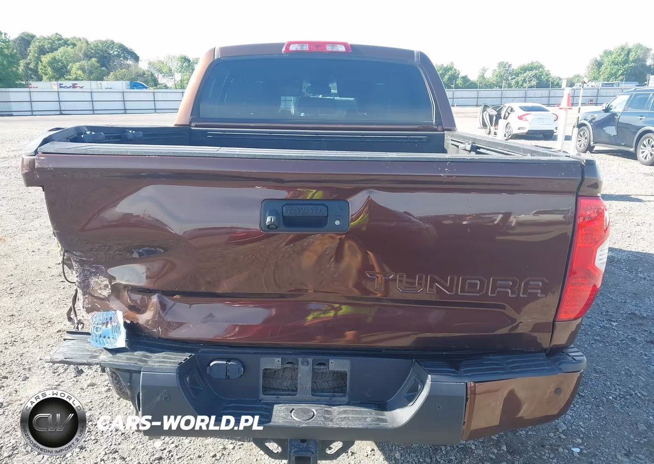 2017 Toyota Tundra Limited 5.7L V8 VIN:5TFFW5F18HX223587 - 17