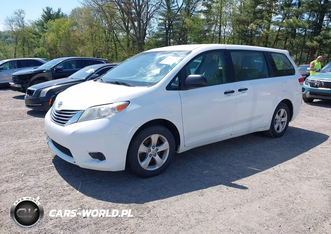 2013 Toyota Sienna L V6 7 Passenger VIN:5TDZK3DC7DS352518 - 2
