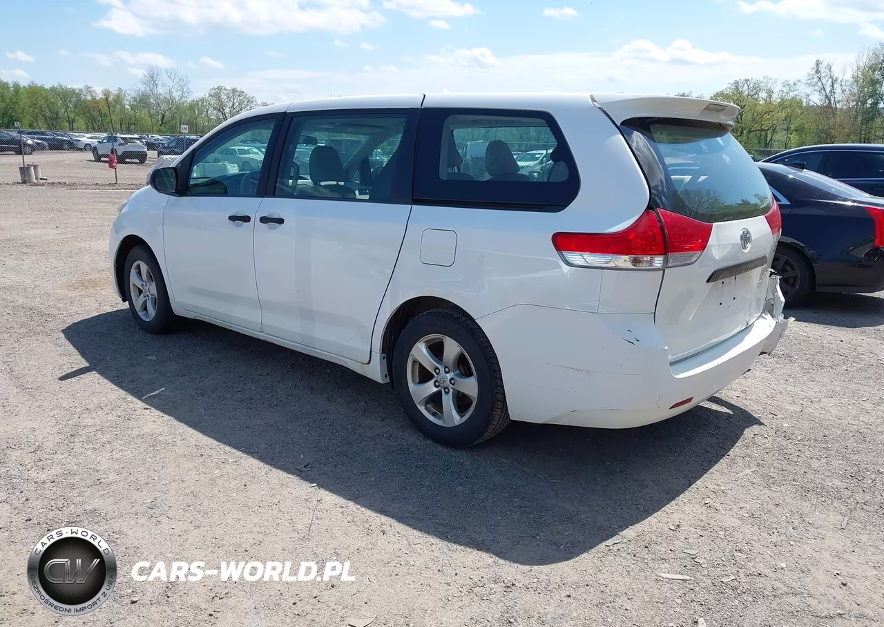 2013 Toyota Sienna L V6 7 Passenger VIN:5TDZK3DC7DS352518 - 3