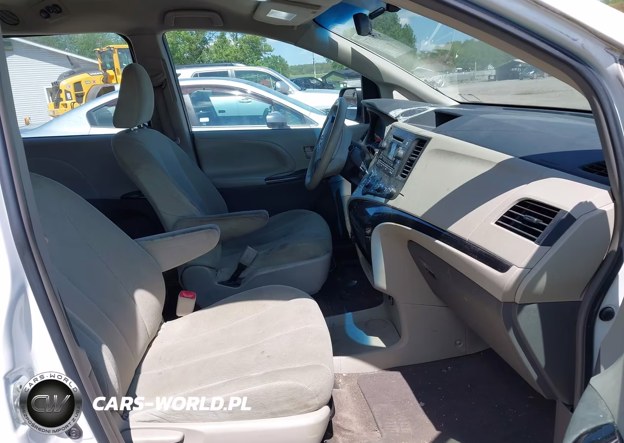 2013 Toyota Sienna L V6 7 Passenger VIN:5TDZK3DC7DS352518 - 5