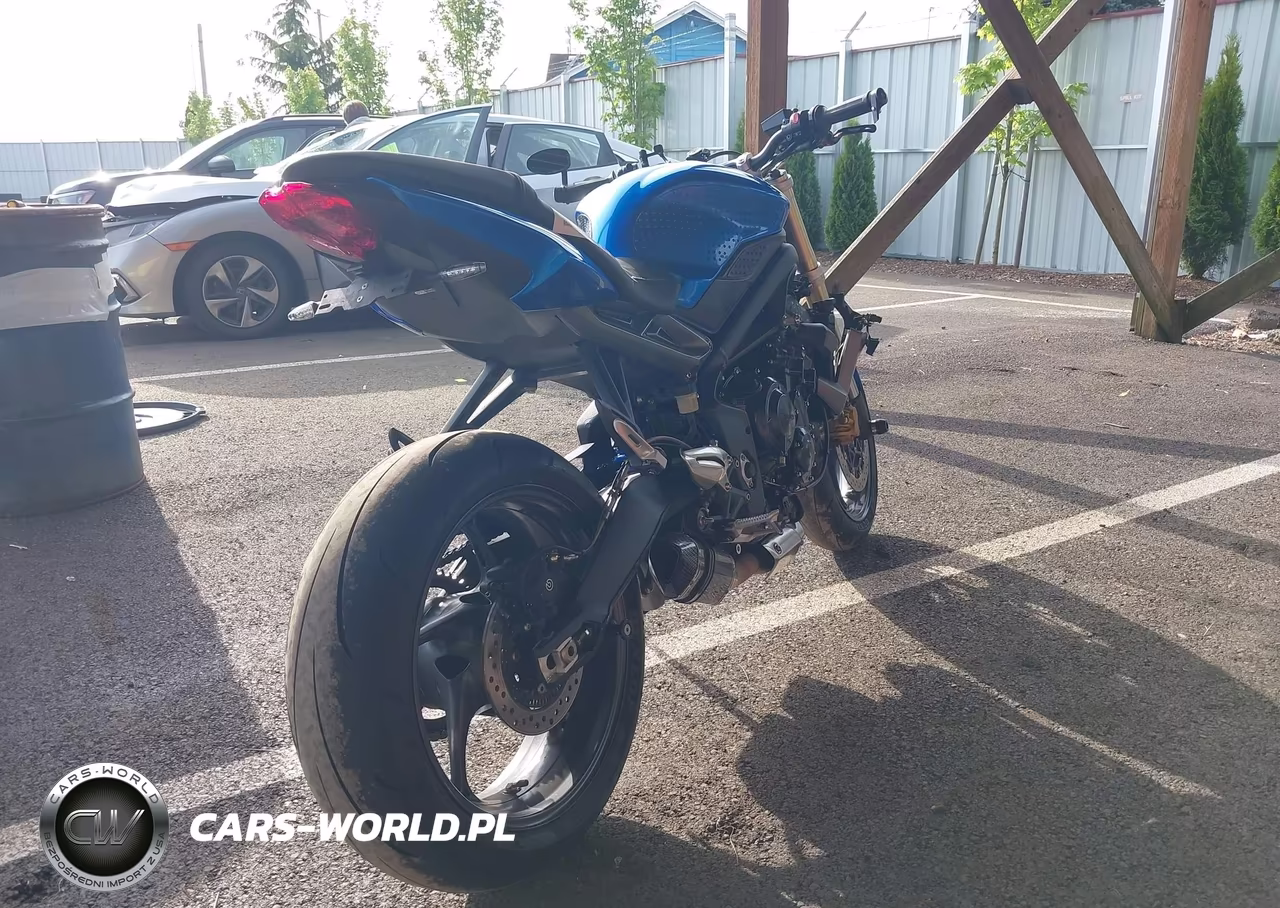 2013 Triumph Motorcycle Street Triple VIN:SMTL02NE0DT573791 - 4