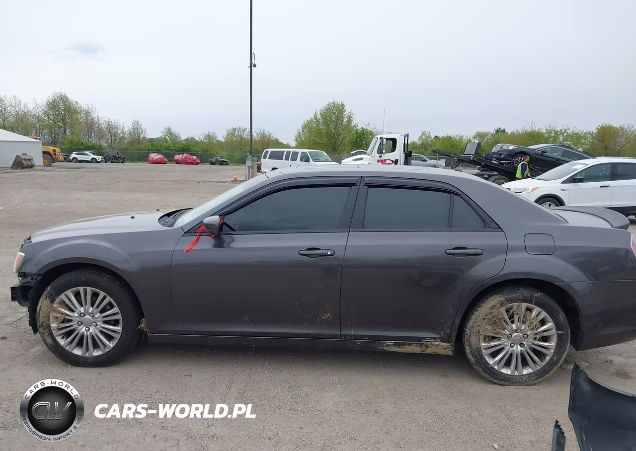 2013 Chrysler 300 Motown VIN:2C3CCARG5DH633996 - 14