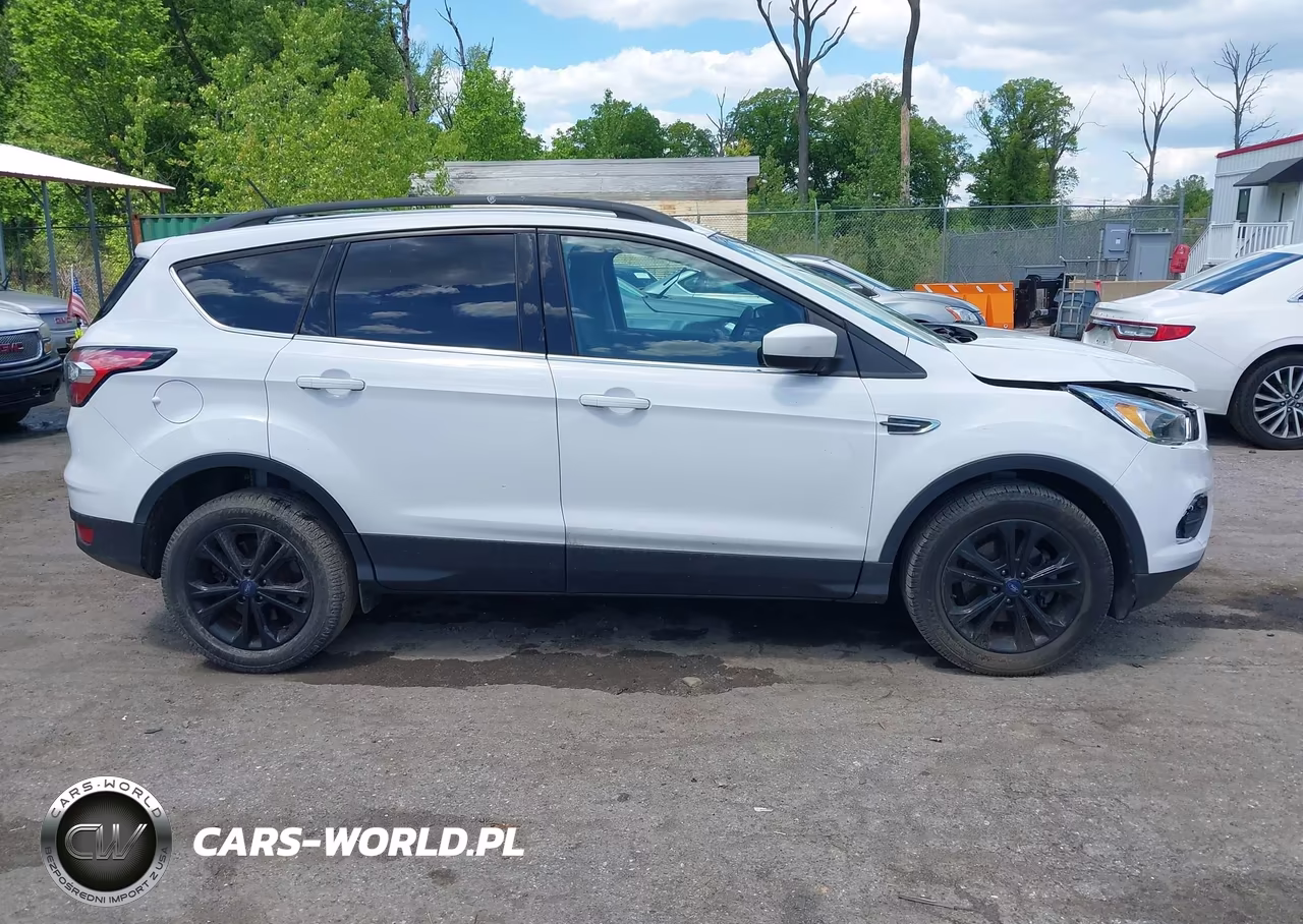 2018 Ford Escape Se VIN:1FMCU0GD9JUB35686 - 13