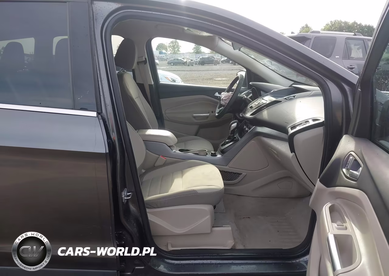 2015 Ford Escape Se VIN:1FMCU0G7XFUA14716 - 5