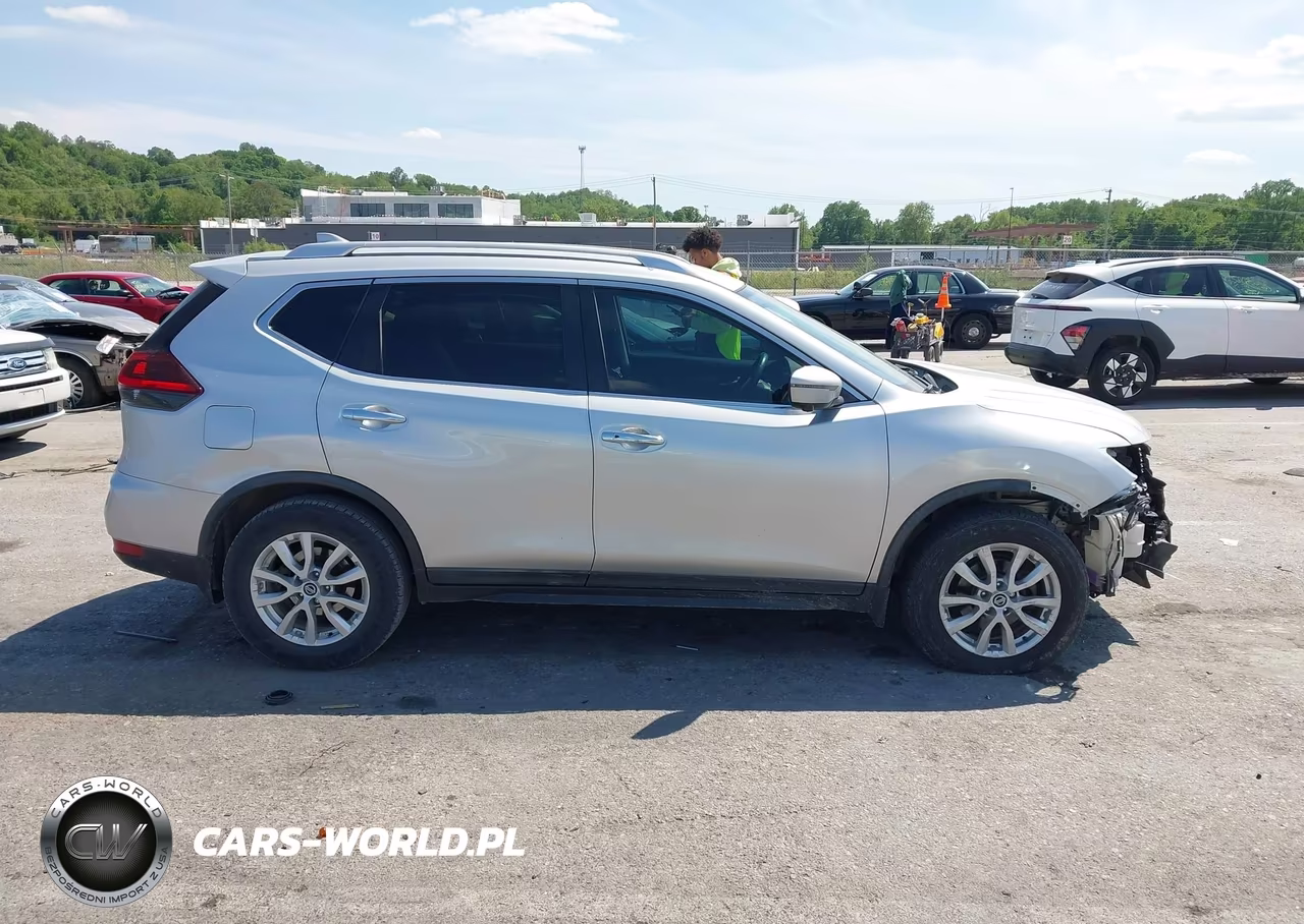 2018 Nissan Rogue Sv VIN:KNMAT2MT4JP572841 - 13