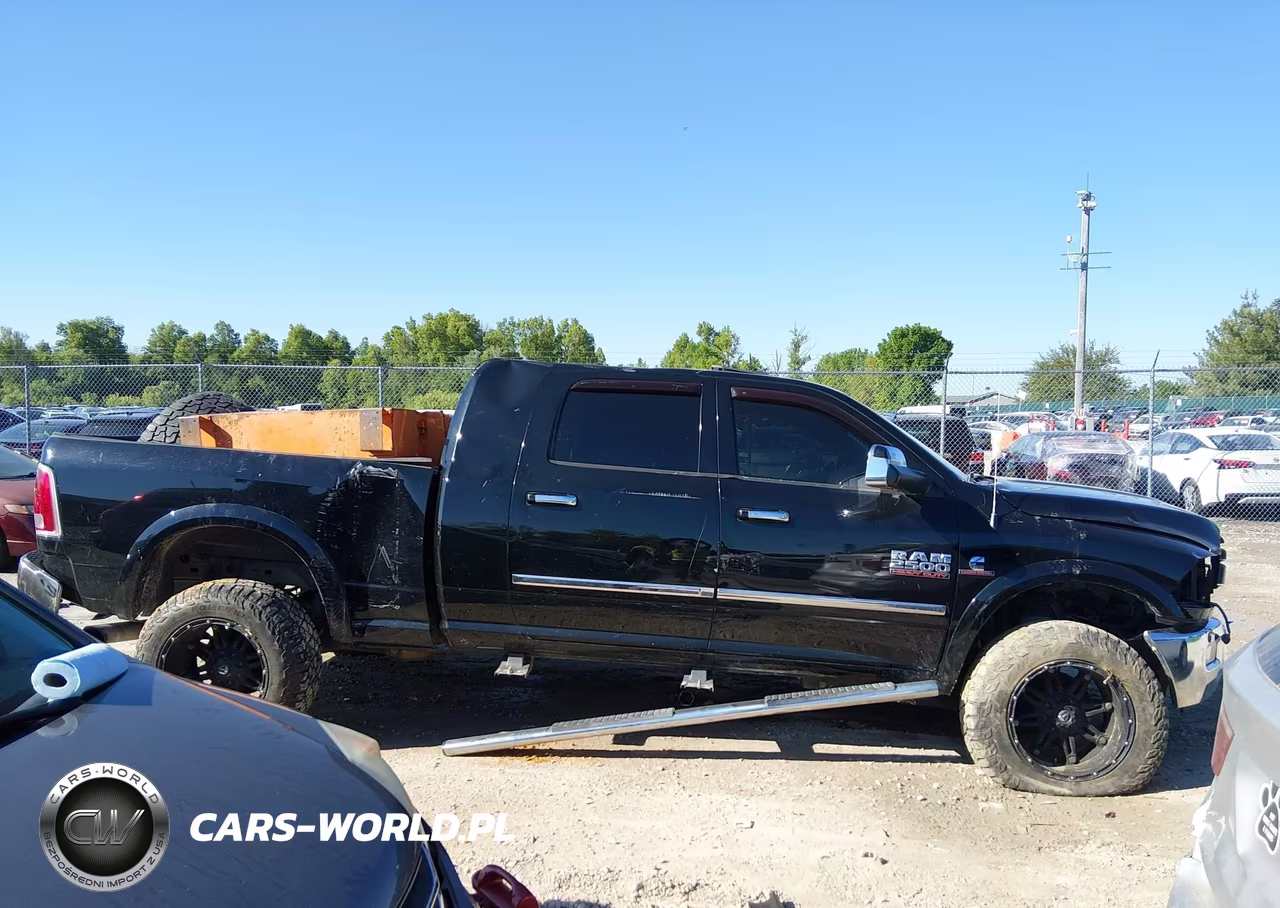 2014 Ram 2500 Laramie VIN:3C6UR5NL9EG284004 - 14