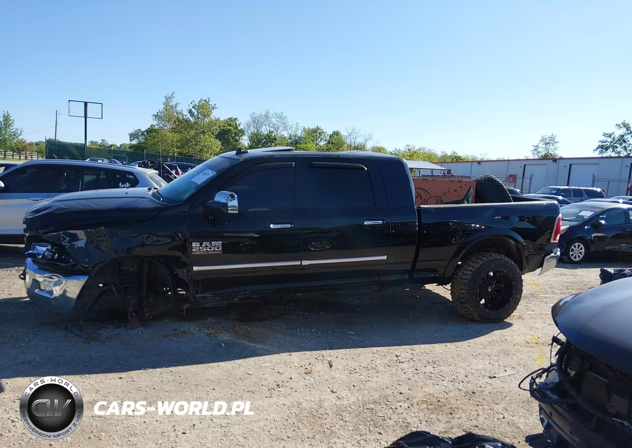 2014 Ram 2500 Laramie VIN:3C6UR5NL9EG284004 - 15