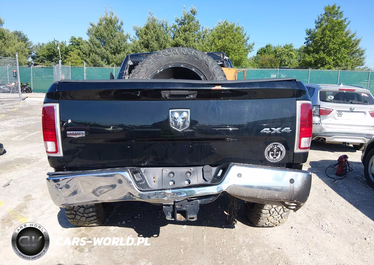 2014 Ram 2500 Laramie VIN:3C6UR5NL9EG284004 - 17