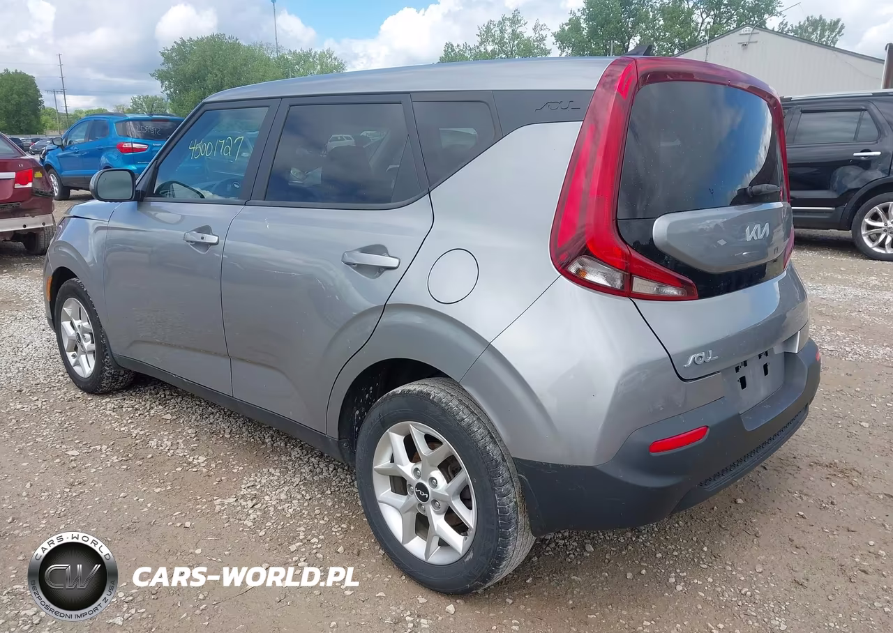 2022 Kia Soul S VIN:KNDJ23AU9N7829522 - 3