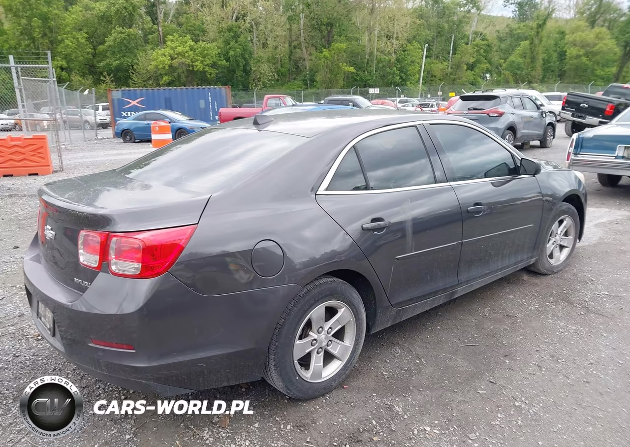 2013 Chevrolet Malibu 1Ls VIN:1G11B5SA9DF249460 - 4
