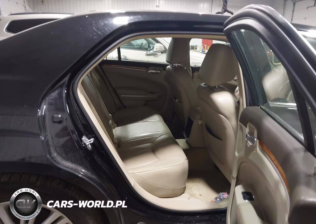 2014 Chrysler 300C Awd VIN:2C3CCAKG9EH365983 - 8