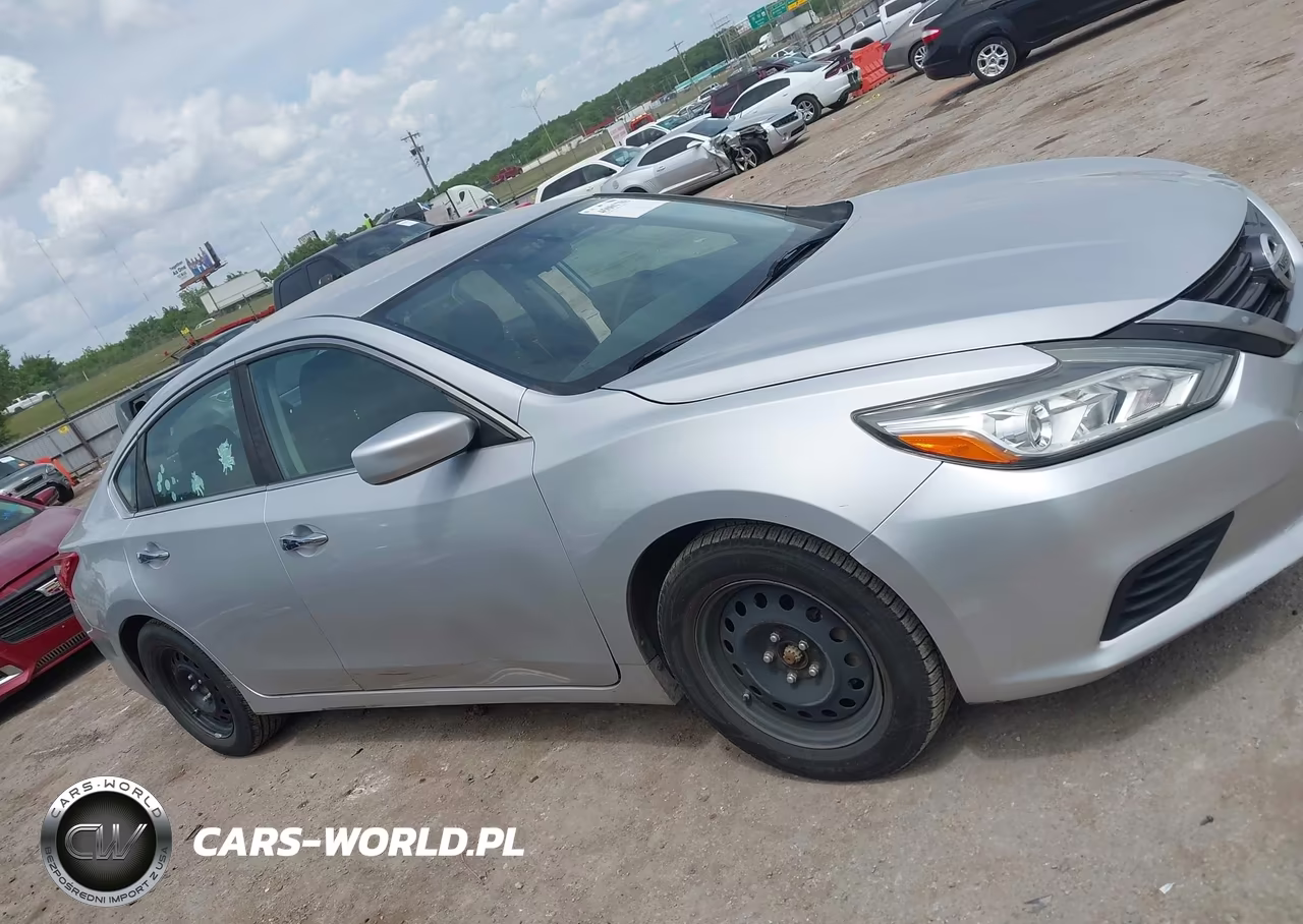 2017 Nissan Altima 2.5 S VIN:1N4AL3AP6HN366963 - 13